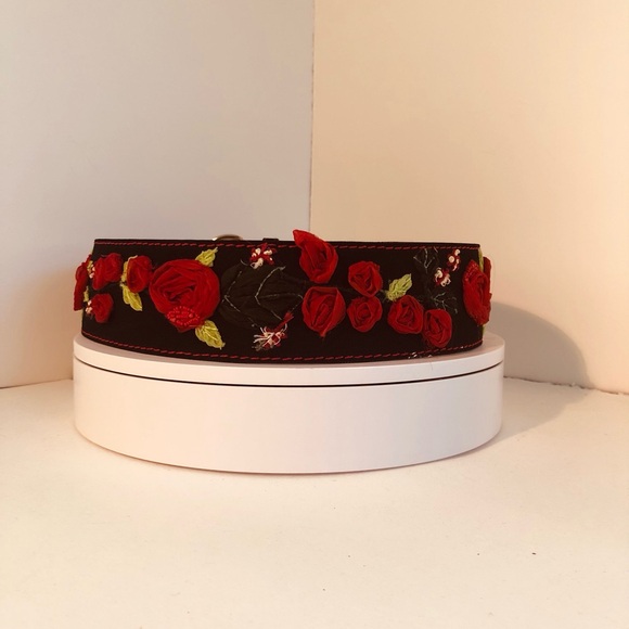Vintage Mariella Burani Belt rose embroidered main image 8